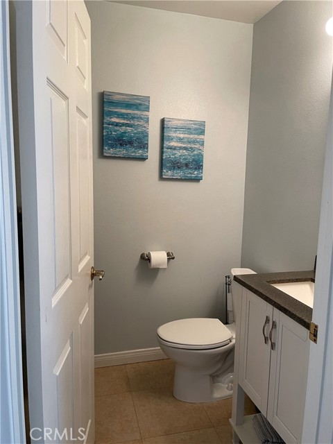 Detail Gallery Image 4 of 16 For 10000 Reseda Bld a,  Northridge,  CA 91324 - 4 Beds | 2/1 Baths