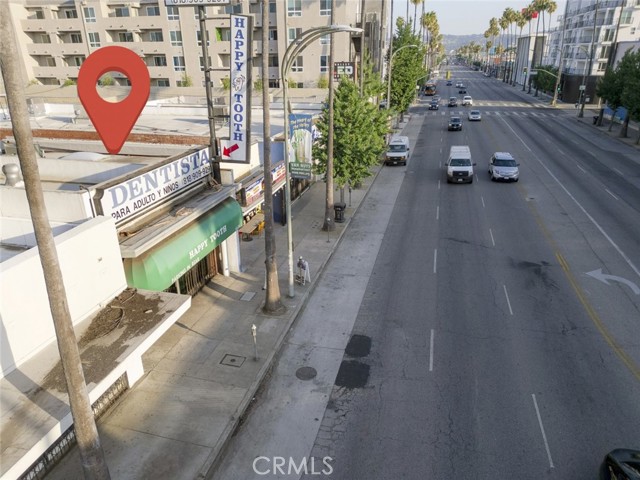6624 Van Nuys Boulevard, Van Nuys CA: https://media.crmls.org/medias/5ae14b4a-ecbe-4f84-a7a2-36a4a37b4ddd.jpg