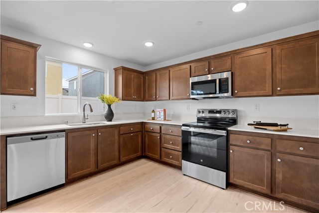 Image 6 of 27 For 2168 Redwood Lane