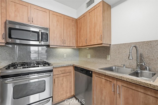 Detail Gallery Image 12 of 42 For 267 S San Pedro #315,  Los Angeles,  CA 90012 - 2 Beds | 2 Baths