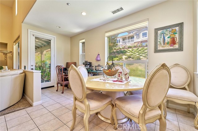 18977 Phelham Way, Yorba Linda CA: https://media.crmls.org/medias/5ae41872-c1c5-4ccd-b842-61e6cfee9c65.jpg