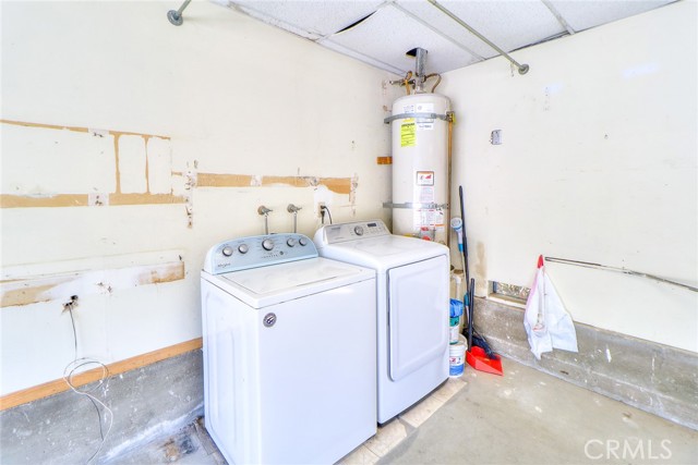 345 Jeremiah Drive, Simi Valley CA: https://media.crmls.org/medias/5ae49b0a-fdca-4e65-a3ec-b82b404bef24.jpg
