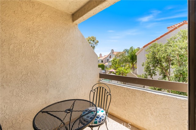 4176 Delphi Circle, Huntington Beach CA: https://media.crmls.org/medias/5ae4bf57-da8c-46f2-a647-09887d5a1954.jpg