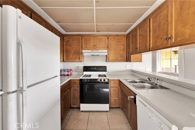 555 Mesquite Road, Pinon Hills CA: https://media.crmls.org/medias/5ae4cf52-09c3-4f3b-8d05-7d210d14d816.jpg