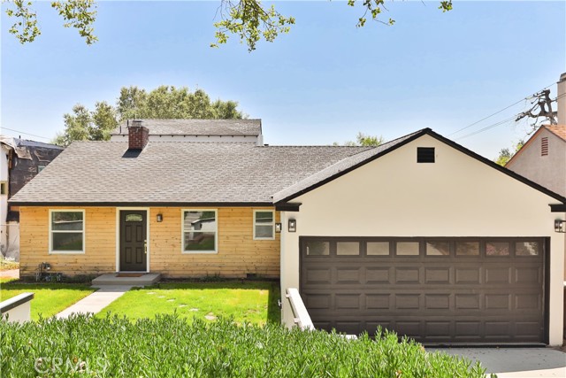 Detail Gallery Image 2 of 32 For 192 Wapello St, Altadena,  CA 91001 - 4 Beds | 2 Baths