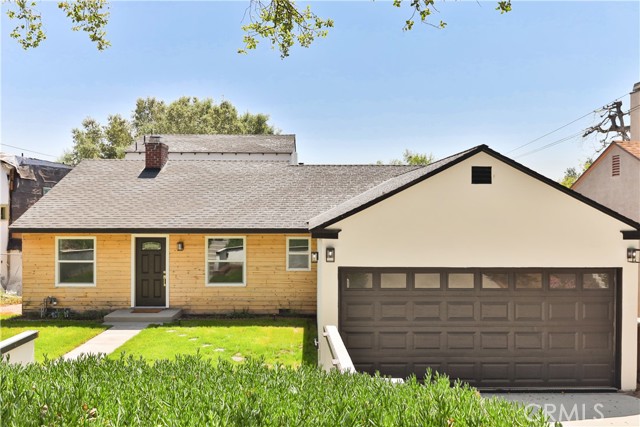 Detail Gallery Image 2 of 32 For 192 Wapello St, Altadena,  CA 91001 - 4 Beds | 2 Baths