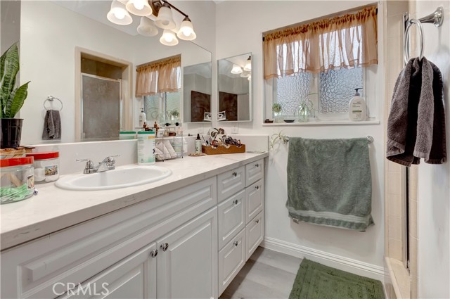 Detail Gallery Image 16 of 28 For 649 W La Deney Dr, Ontario,  CA 91762 - 3 Beds | 2 Baths