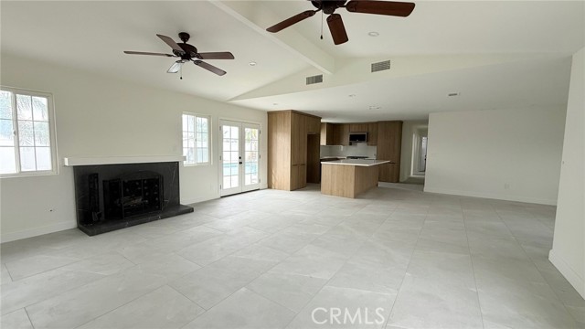 Detail Gallery Image 5 of 6 For 5895 Snowgrass, Jurupa Valley,  CA 92509 - 4 Beds | 2 Baths