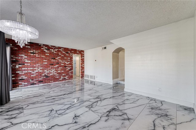 Detail Gallery Image 14 of 64 For 37519 Brighton Ct, Palmdale,  CA 93550 - 4 Beds | 3 Baths
