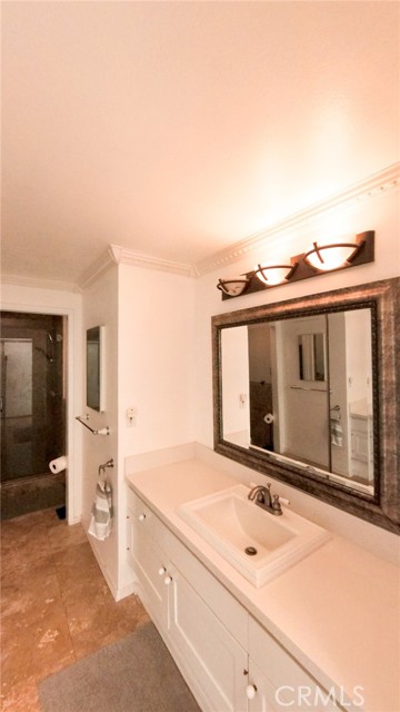 Detail Gallery Image 24 of 40 For 2575 E 19th St #17,  Signal Hill,  CA 90755 - 1 Beds | 1 Baths