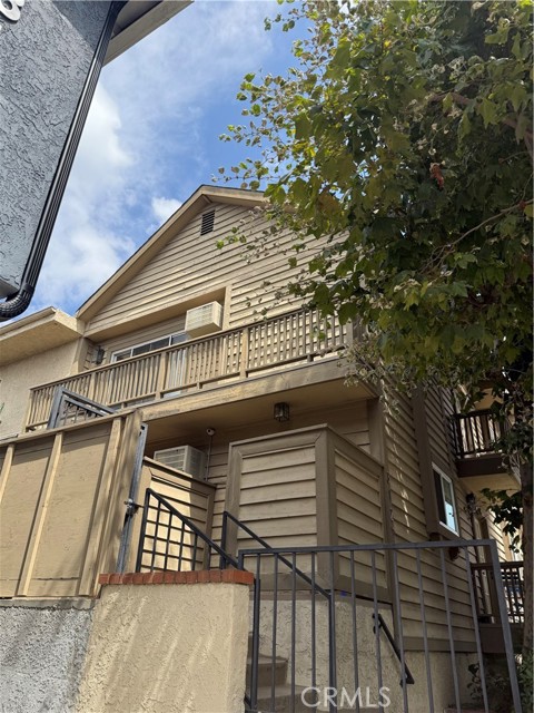 3127 Bagley AVE Unit: 102