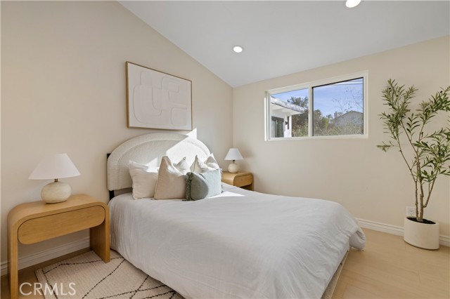 Detail Gallery Image 15 of 28 For 18640 Kimbrough St, Canyon Country,  CA 91351 - 3 Beds | 2 Baths