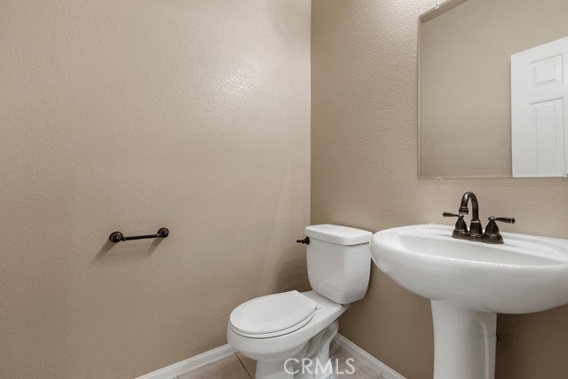 6834 Phoenix Court, Hesperia CA: https://media.crmls.org/medias/5ae770ad-951b-4dc5-b53a-a0a992a84683.jpg