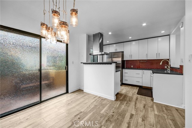 Detail Gallery Image 17 of 37 For 219 N Isabel St #4,  Glendale,  CA 91206 - 2 Beds | 2/1 Baths