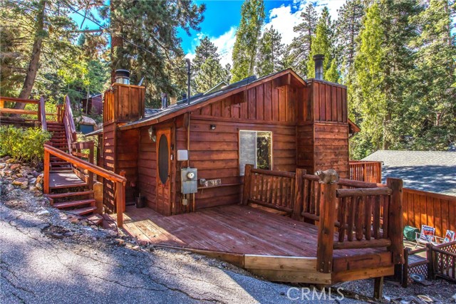 Detail Gallery Image 4 of 44 For 42962 Dogwood Dr, Big Bear Lake,  CA 92315 - 3 Beds | 2 Baths