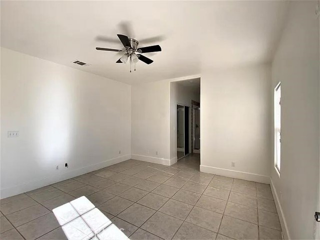 7666 Poppy Boulevard, California City CA: https://media.crmls.org/medias/5ae7cd9d-0f9c-4806-a4cf-acea7a278e5c.jpg
