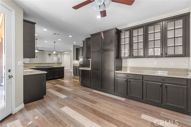 Detail Gallery Image 11 of 44 For 6758 N Shannon Ln, San Bernardino,  CA 92407 - 4 Beds | 3/1 Baths