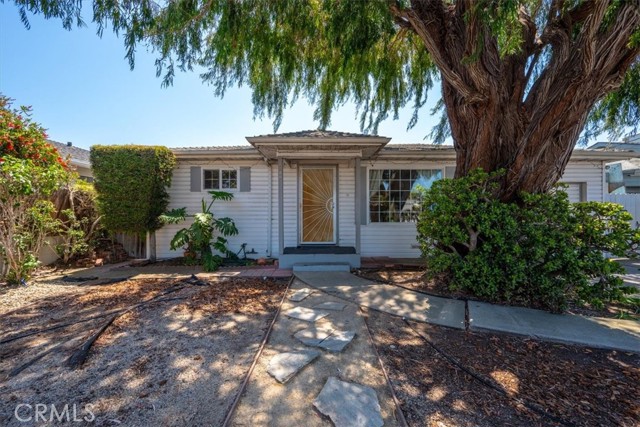 1380 Longbranch Avenue, Grover Beach CA: https://media.crmls.org/medias/5ae8843b-58fa-496c-9aa8-a4a2c502b13e.jpg