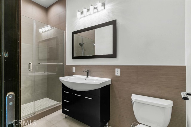 17206 Nugent Place, Granada Hills CA: https://media.crmls.org/medias/5ae92a61-dfb8-4e84-95bf-6f60bd50d6e0.jpg