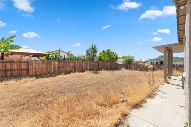 2082 Posa Chanet Boulevard, Coalinga CA: https://media.crmls.org/medias/5ae94d94-d459-4931-8b59-9051fcec9ee8.jpg