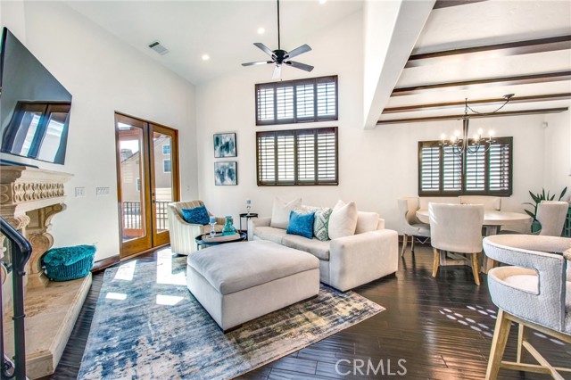 Detail Gallery Image 4 of 14 For 509 Marigold Ave #1/2,  Corona Del Mar,  CA 92625 - 2 Beds | 2 Baths