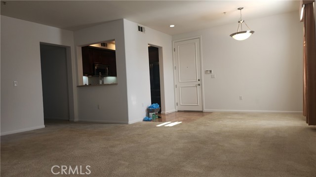 128 N Oak Knoll Avenue, Pasadena CA: https://media.crmls.org/medias/5aea5750-9835-46de-9e17-23f621425465.jpg