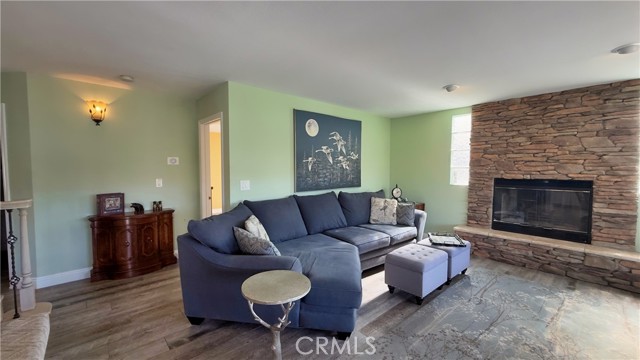 Detail Gallery Image 13 of 47 For 30103 Boat Haven, Canyon Lake,  CA 92587 - 4 Beds | 3 Baths