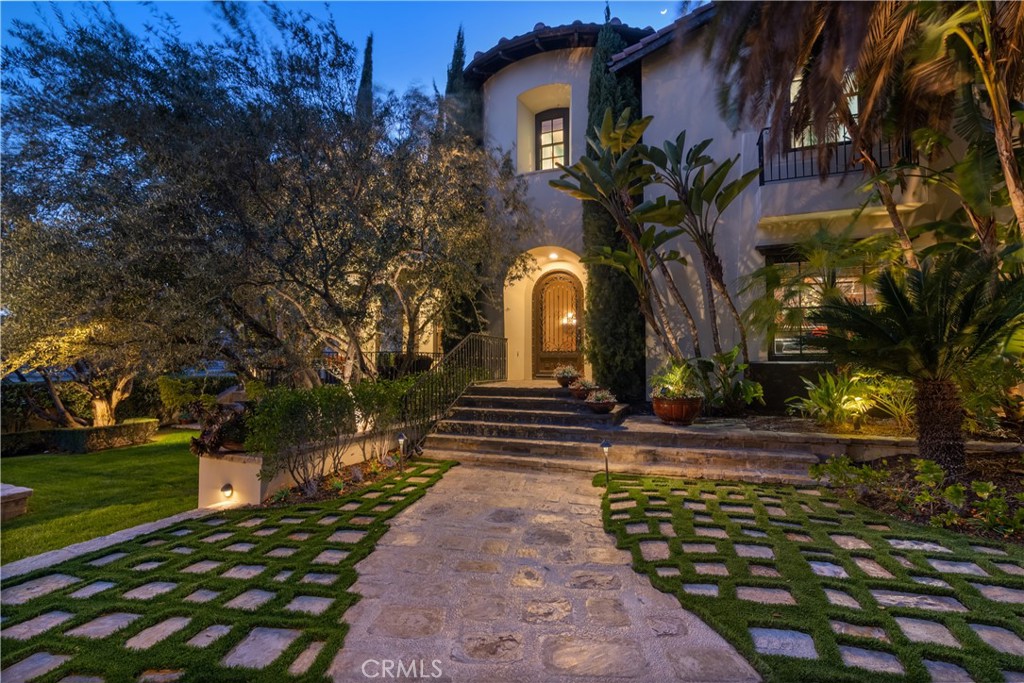 4265 Hidden Oaks Drive