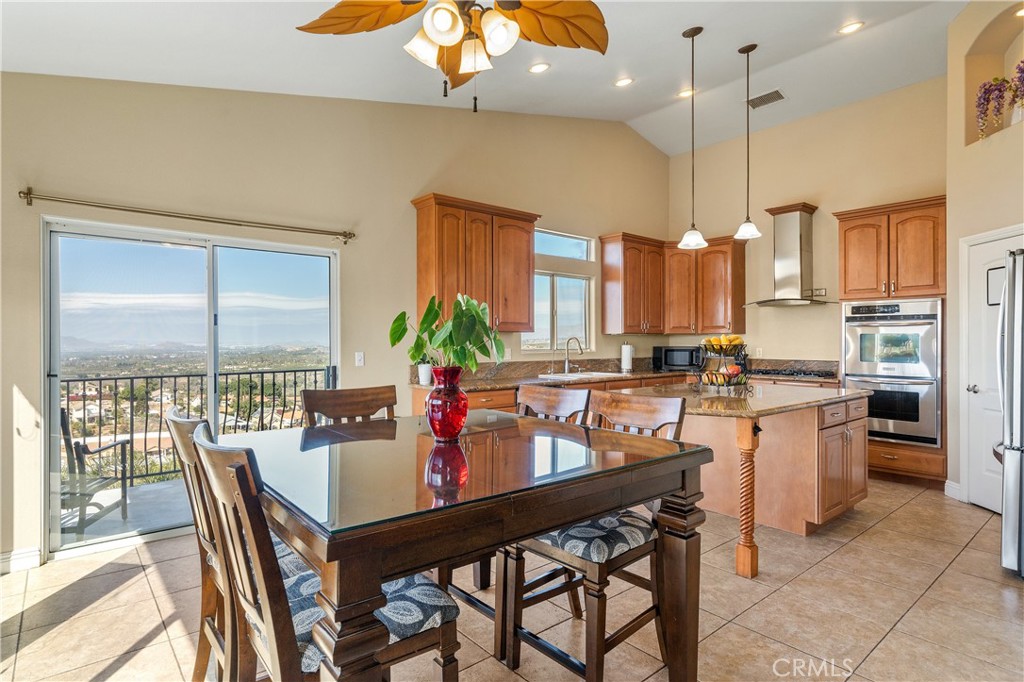 MLS #OC25046910 img 10