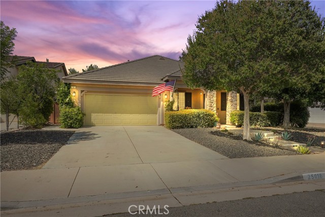 Detail Gallery Image 2 of 18 For 25018 Crimson Lasso, Wildomar,  CA 92595 - 4 Beds | 3 Baths