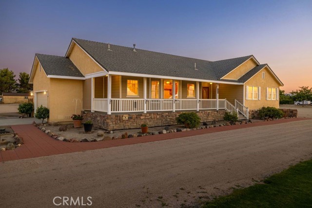 Detail Gallery Image 1 of 38 For 7582 Elder Ave, Rosamond,  CA 93560 - 3 Beds | 2 Baths