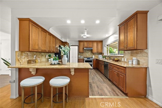 Detail Gallery Image 7 of 16 For 2520 Louise Ave, Arcadia,  CA 91006 - 4 Beds | 3 Baths