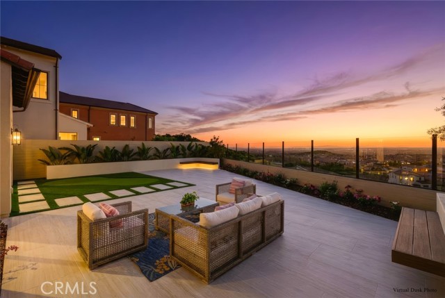 Front Image Thumbnail for CROC26086702