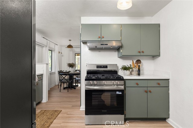 Detail Gallery Image 12 of 47 For 1920 W Sacramento, Chico,  CA 95926 - 5 Beds | 2/1 Baths