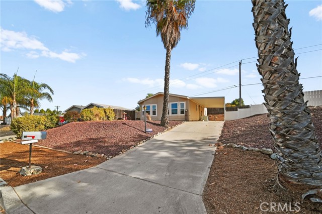 Detail Gallery Image 2 of 42 For 33410 Hidden Hollow Dr, Wildomar,  CA 92595 - 3 Beds | 2 Baths