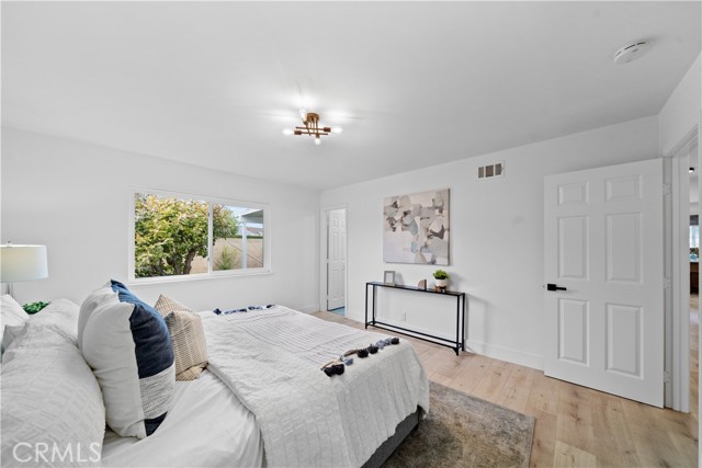 Detail Gallery Image 21 of 43 For 4001 W Kent Ave, Santa Ana,  CA 92704 - 4 Beds | 2 Baths