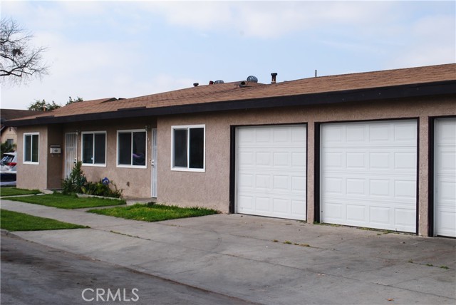 2401 Hayes Avenue, Long Beach, California 90810, ,Multi-Family,For Sale,Hayes,PW24045891