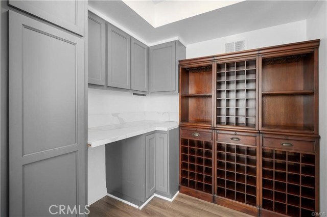 Detail Gallery Image 7 of 32 For 11954 Mayfield Ave #3,  Los Angeles,  CA 90049 - 2 Beds | 2/1 Baths