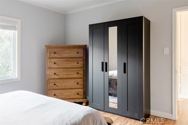 Detail Gallery Image 11 of 24 For 145 N Greenwood Ave, Pasadena,  CA 91107 - 4 Beds | 2/1 Baths