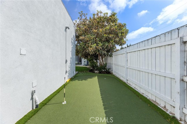 Detail Gallery Image 50 of 59 For 1707 10th St, Manhattan Beach,  CA 90266 - 4 Beds | 2/2 Baths