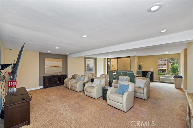 Detail Gallery Image 33 of 43 For 1801 Diamond St, San Diego,  CA 92109 - 1 Beds | 1 Baths