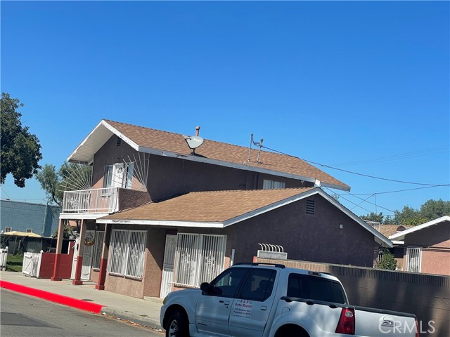 7115 Somerset Boulevard, Paramount, California 90723, ,Residential Income,For Sale,Somerset,WS22069558
