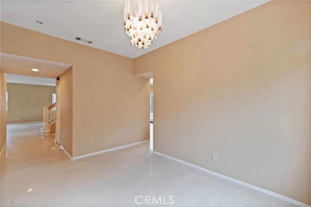 8348 Barnwood Lane, Riverside CA: https://media.crmls.org/medias/5af07479-0f8d-433a-a14a-7158ab9b4f2d.jpg