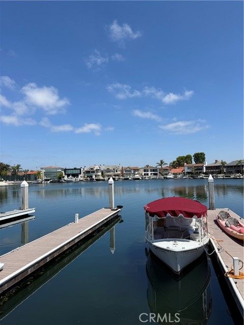 Detail Gallery Image 21 of 23 For 57 Linda Isle, Newport Beach,  CA 92660 - 4 Beds | 3/1 Baths