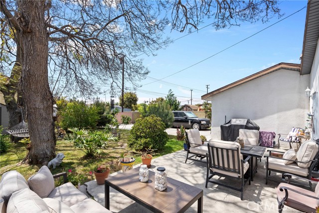 8252 McFadden Avenue, Midway City CA: https://media.crmls.org/medias/5af2c2e6-6dd0-4d94-a7b5-7ba45bac7d9e.jpg