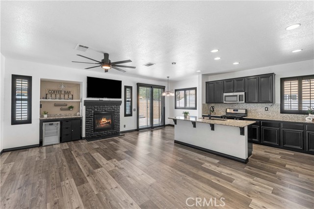 3429 Gemstone Avenue, Rosamond CA: https://media.crmls.org/medias/5af41f9a-407d-4120-ace9-f2fa2548ad41.jpg