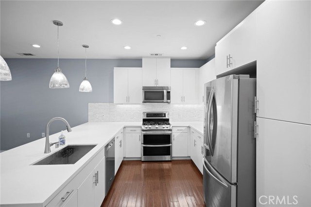 Detail Gallery Image 6 of 35 For 17 Piara St, Rancho Mission Viejo,  CA 92694 - 3 Beds | 2/1 Baths