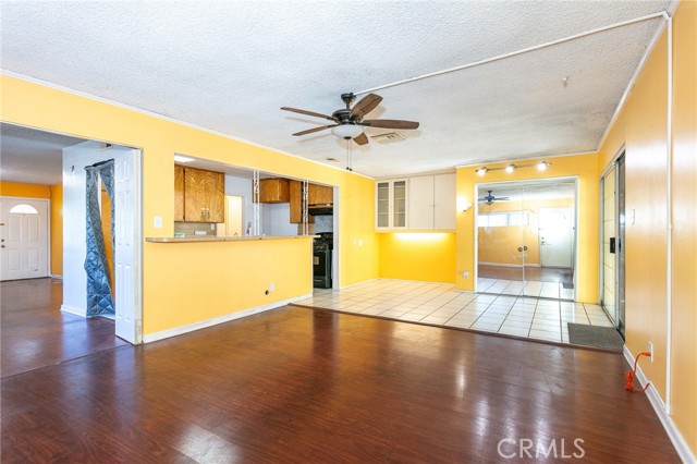 8465 Hazeltine photo 11