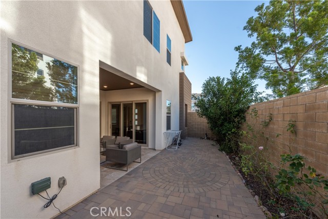 114 Character, Irvine CA: https://media.crmls.org/medias/5af48a0b-f1f9-444f-9078-4ab1a776c5b1.jpg