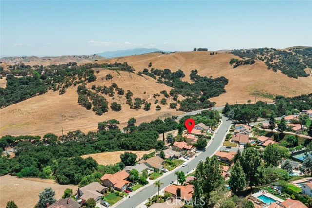15539 Feldspar Drive, Chino Hills CA: https://media.crmls.org/medias/5af4dd01-8b0b-4350-aa28-71a69696416e.jpg